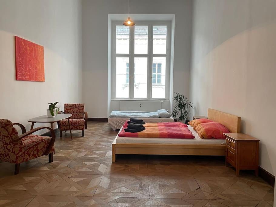 Geraeumige Altbauwohnung Im Zentrum Graz Exterior photo